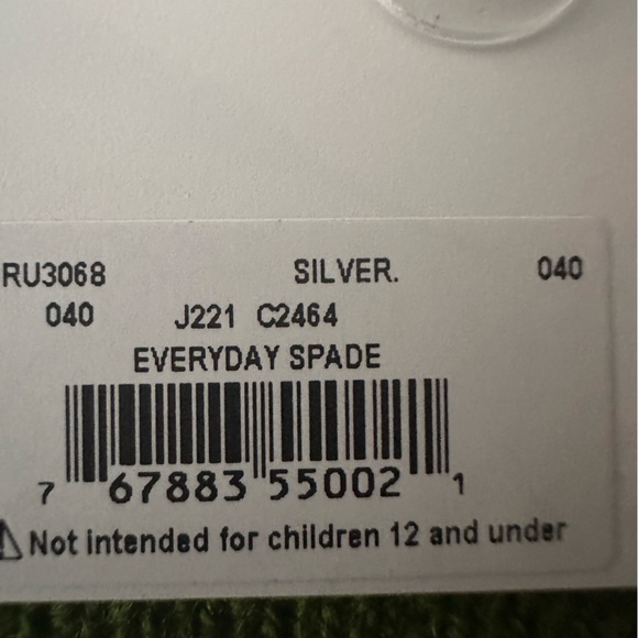 NWT Kate Spade Everyday Spade Metal Studs, Silver - Picture 6 of 6